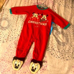 Disney footed romper. My 1st Christmas design. 12-18mos. NWT.